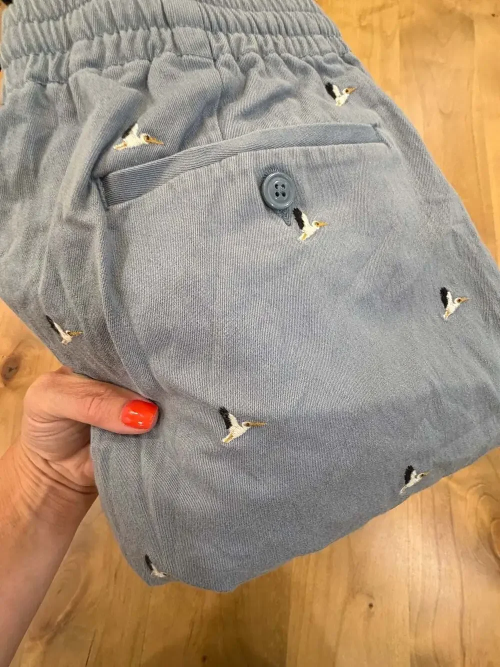 J. Crew Men's Elastic Waist Dock Shorts with Pelican Print Large